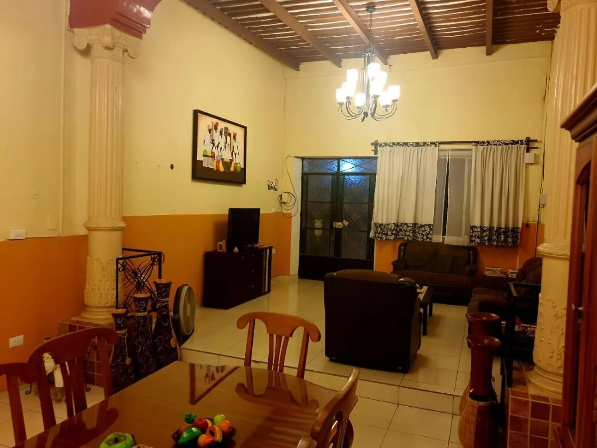 Guest House La Casa Del Quetzal Merida